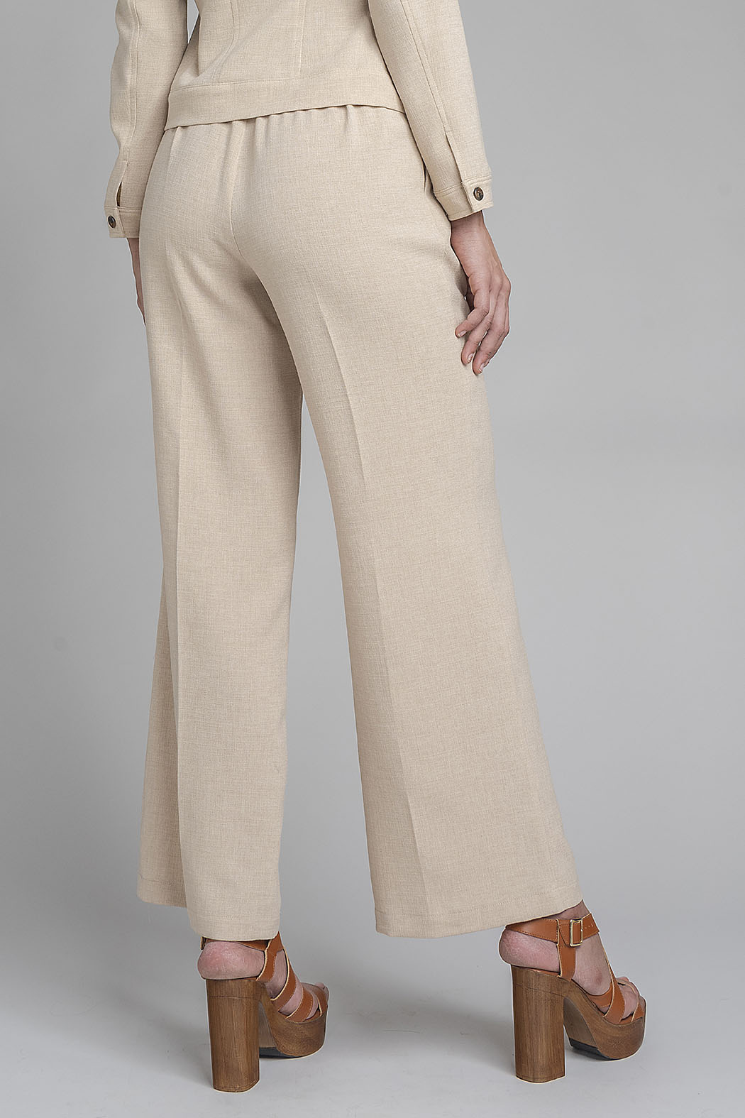 Pantalon Corte Recto Con Resorte En Pretina Y Cinturon