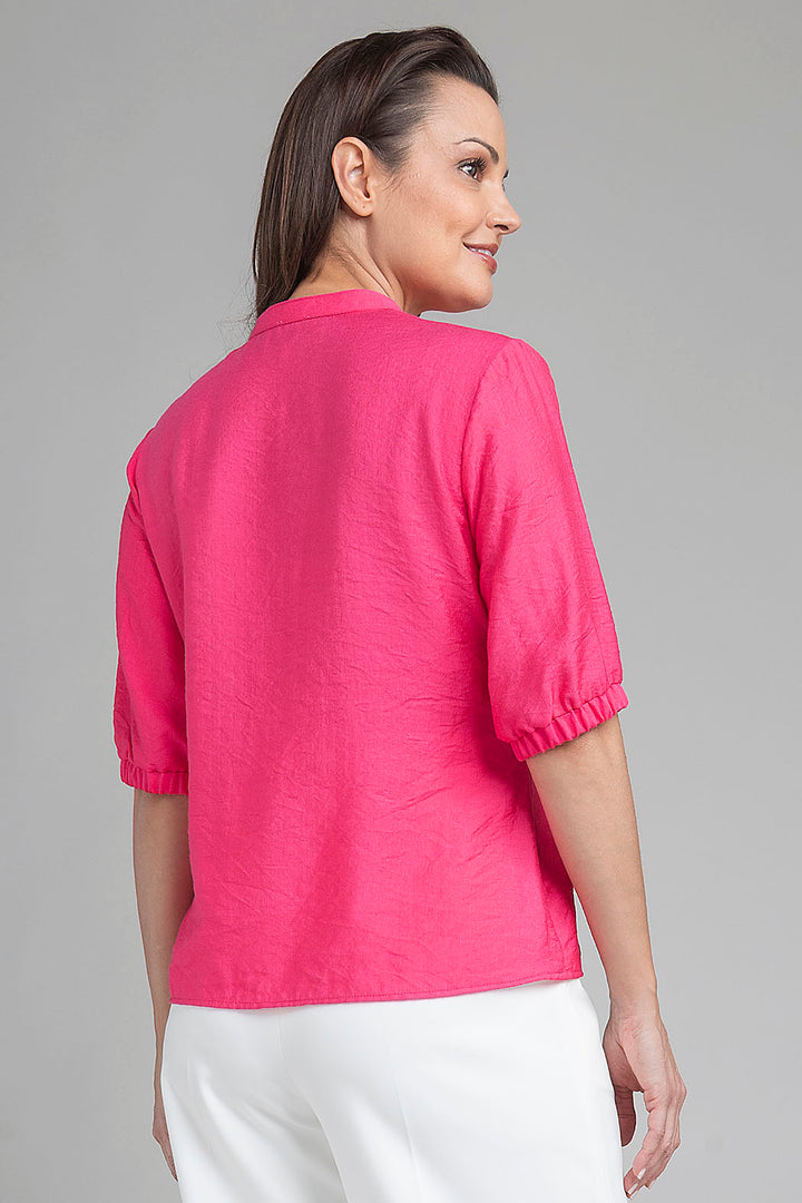 Blusa Lisa Con Manga 3/4 Y Cuello Mau