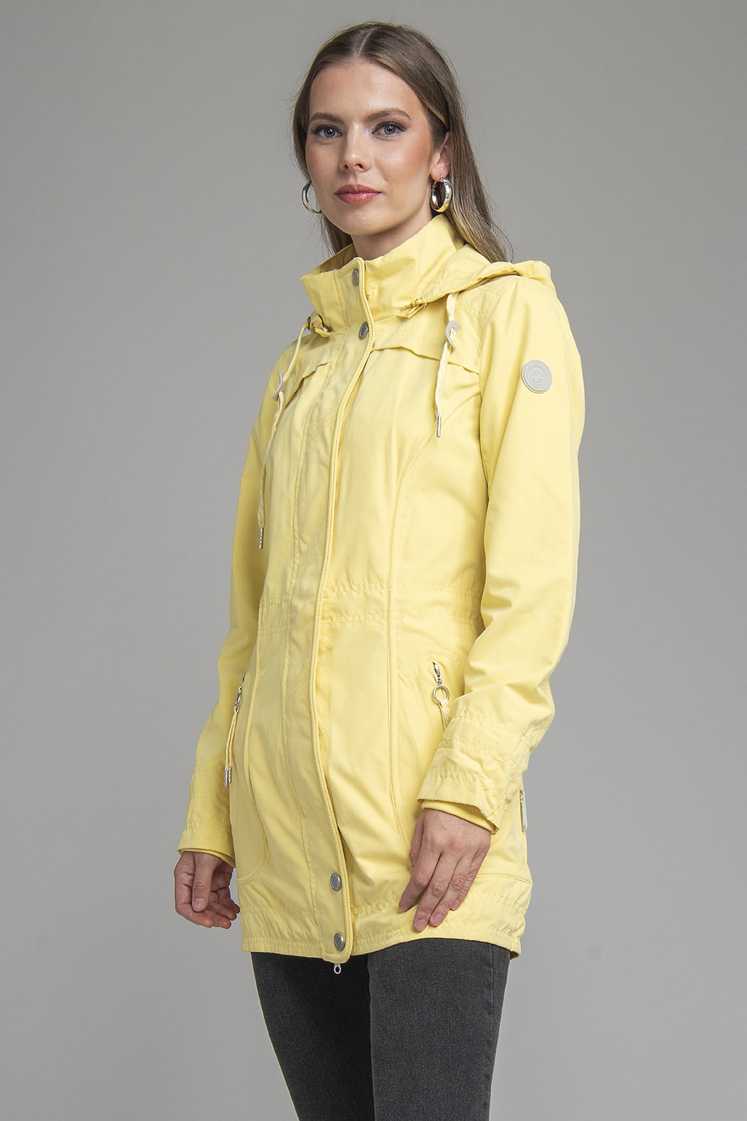 Chamarra Larga Con Capucha Desmontable