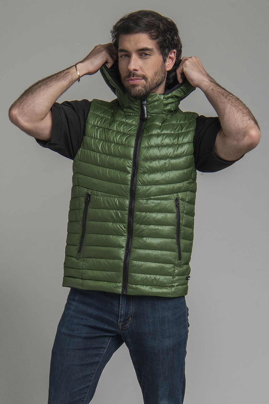 Chaleco Capitonado Con Capucha