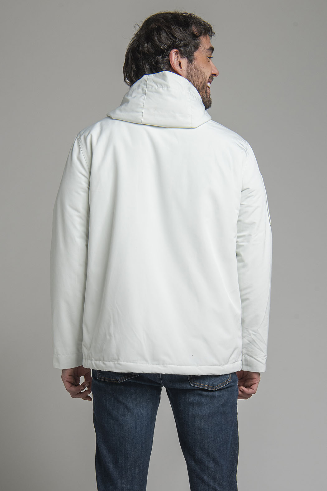 Chamarra Con Capucha Ajustable