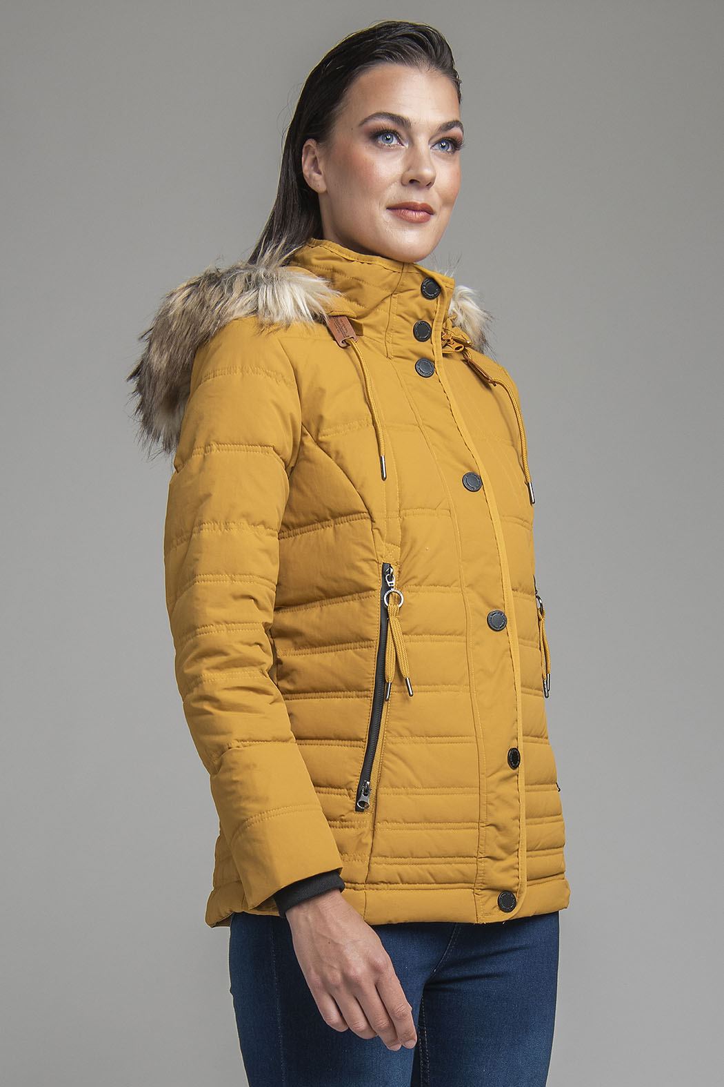 Chamarra Con Peluche En Capucha