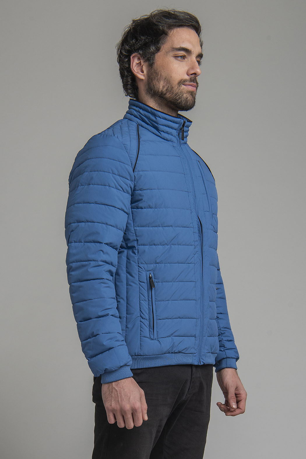 Chamarra Capitonada Con Cuello Interno