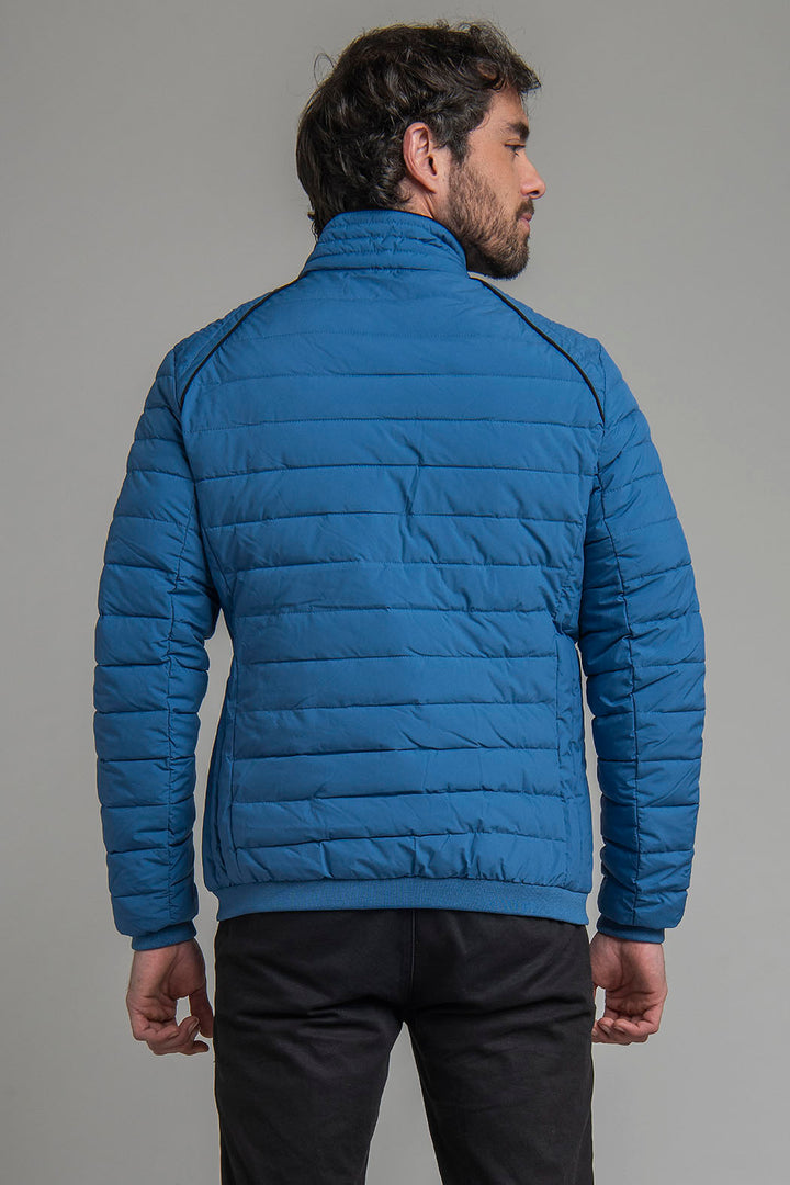 Chamarra Capitonada Con Cuello Interno