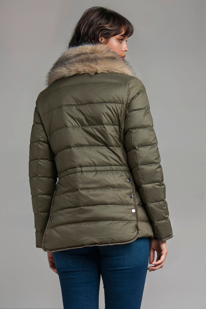 Chamarra Capitonada Con Peluche En Cuello