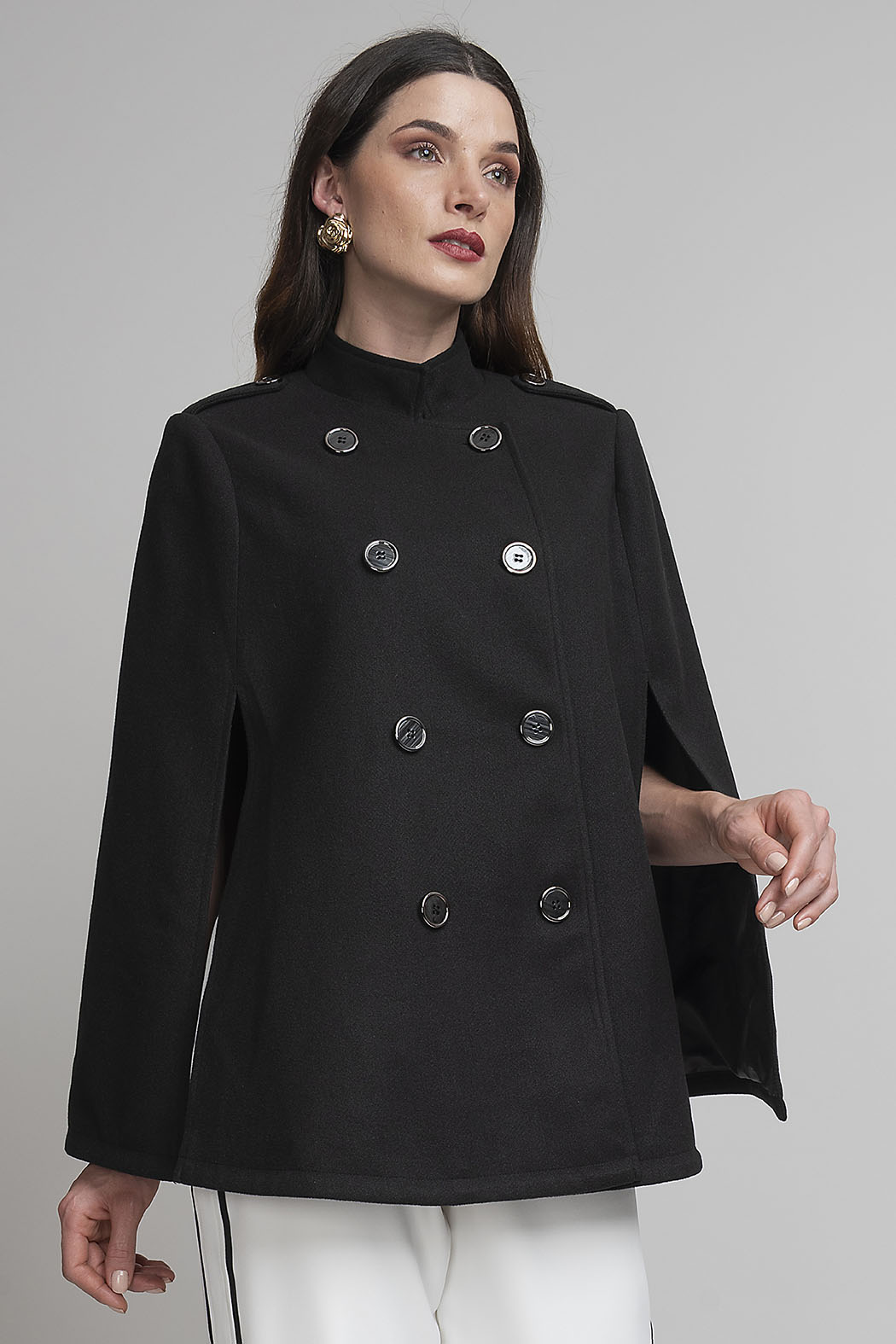 Capa Con Botones Al Frente