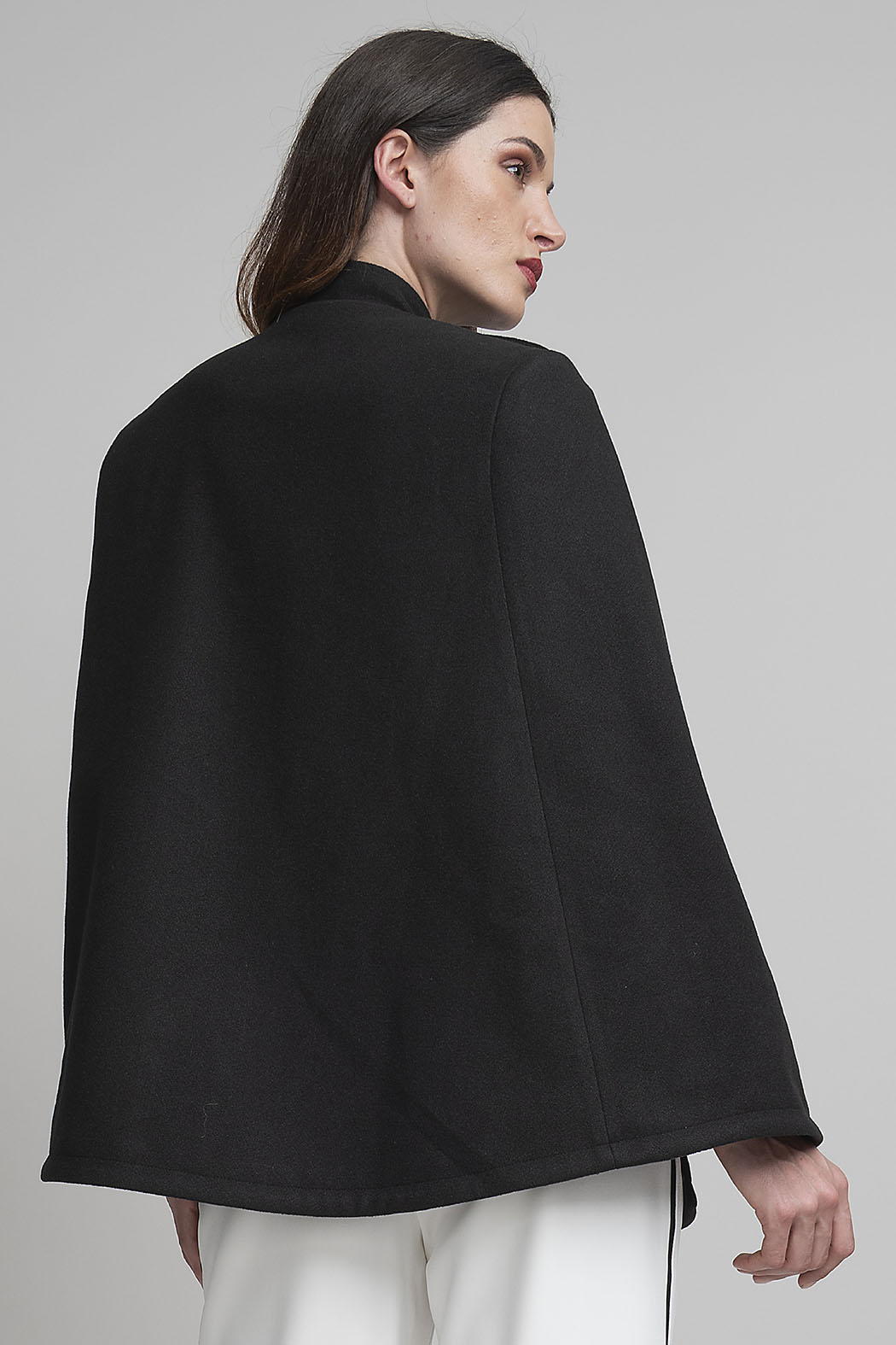 Capa Con Botones Al Frente