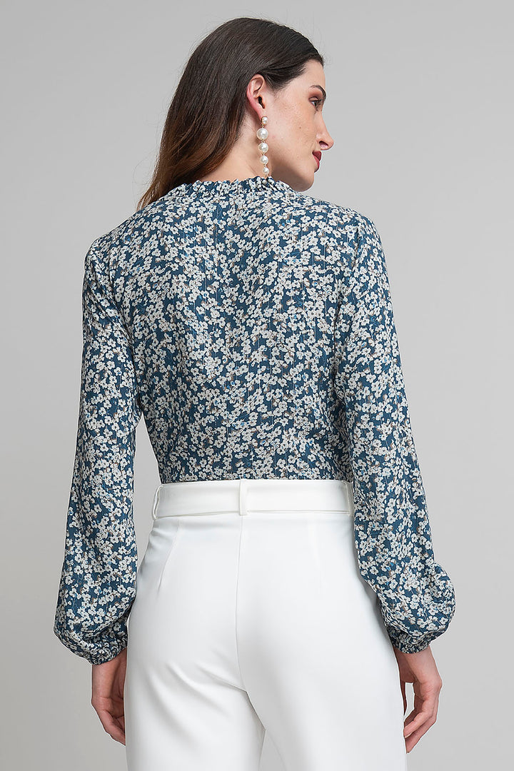 Blusa Con Manga Larga Y Estampado De Flores