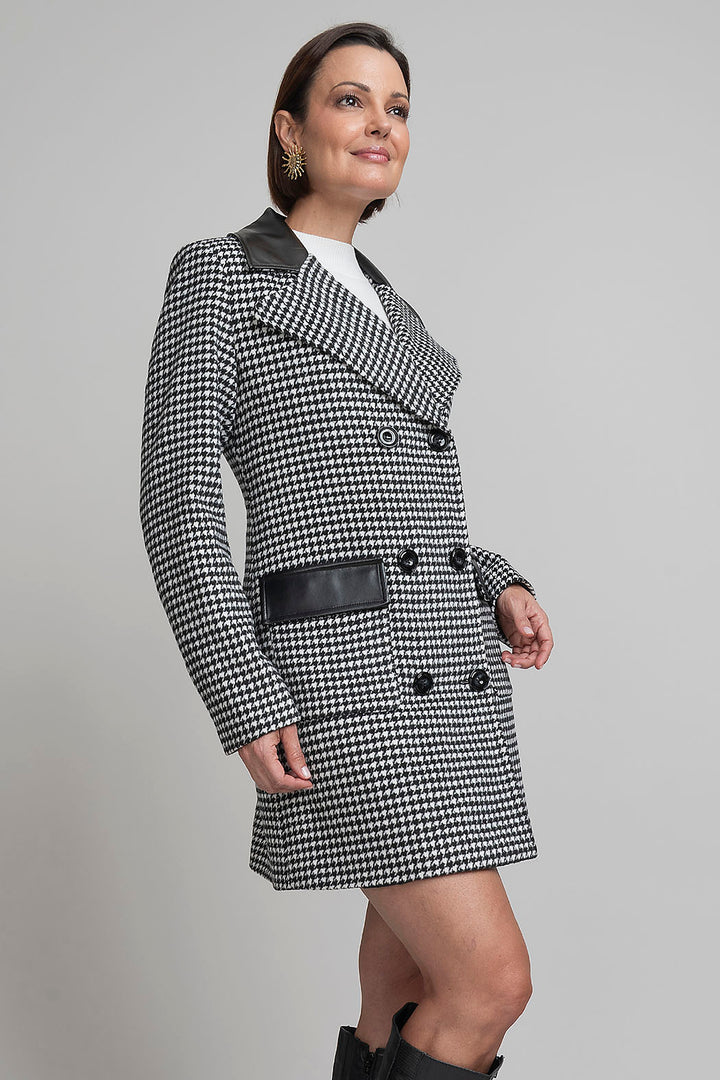 Abrigo Largo De Cuadros Con Solapa