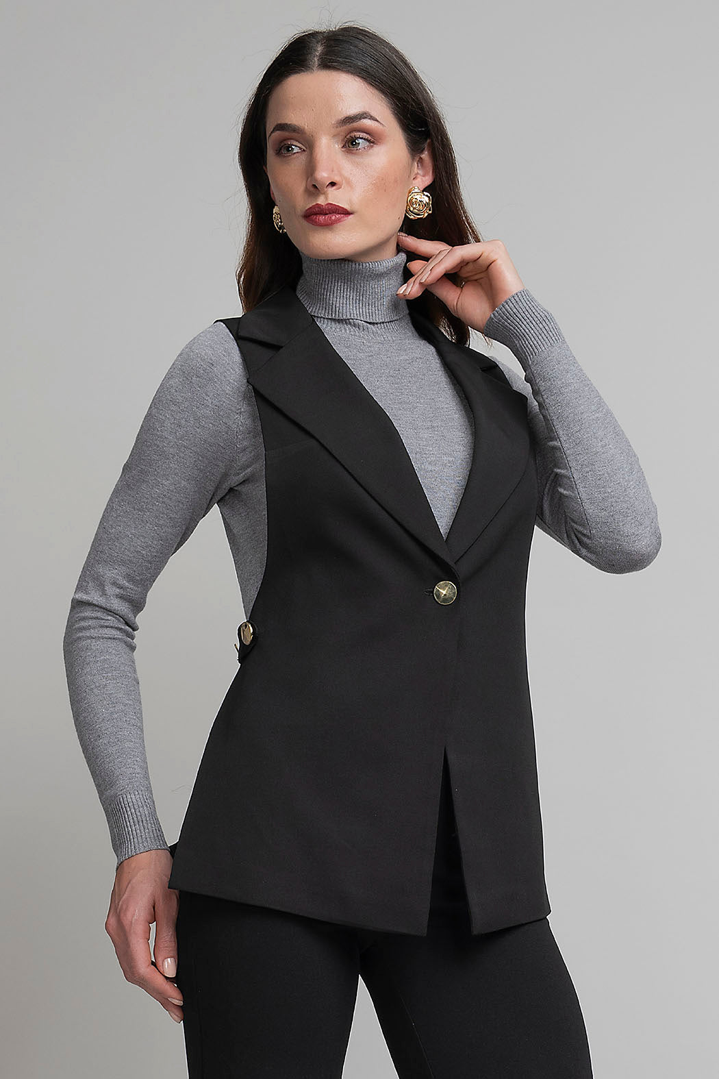 Chaleco Con Abertura En Costados Y Solapa