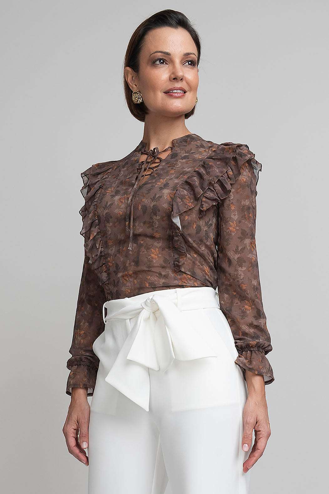 Blusa Con Olanes Al Frente Y Manga Larga