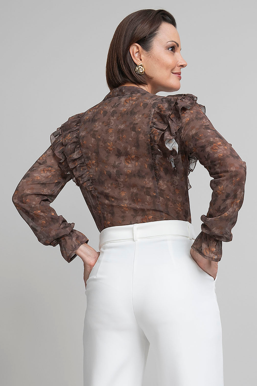 Blusa Con Olanes Al Frente Y Manga Larga