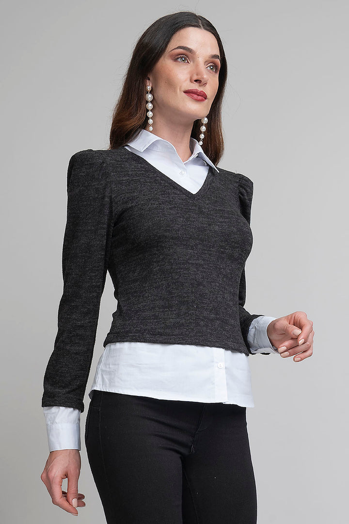 Blusa Tipo Sueter Con Cuello Y Puños Blancos Simulados