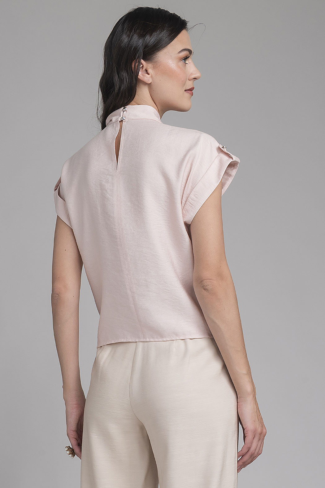 Blusa De Manga Corta Con Cuello Cruzado