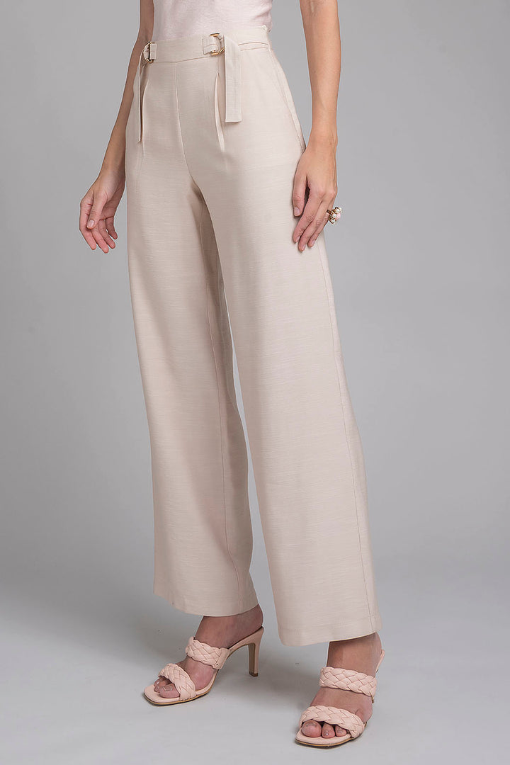 Pantalon Corte Recto Con Hebillas En Cintura