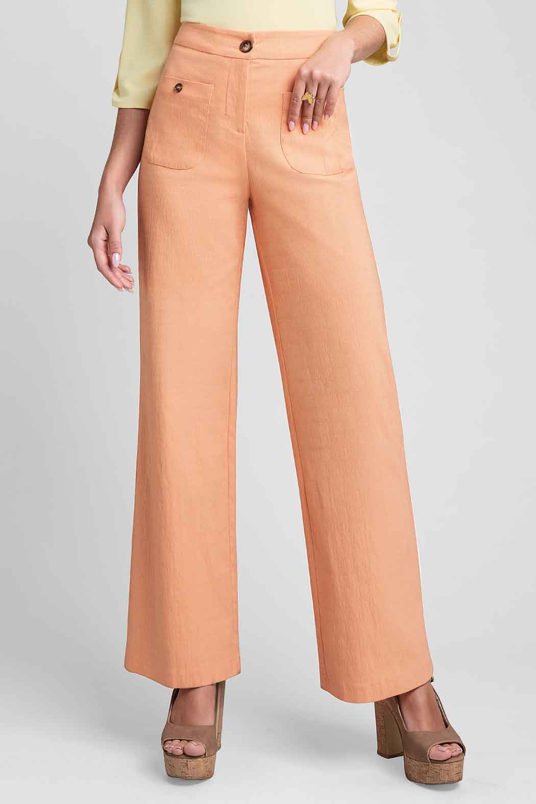 Pantalon Liso Con Botones Al Frente