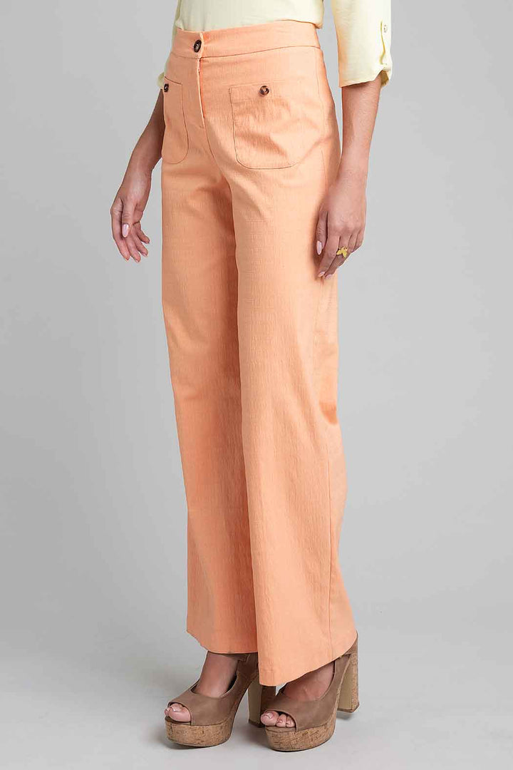 Pantalon Liso Con Botones Al Frente