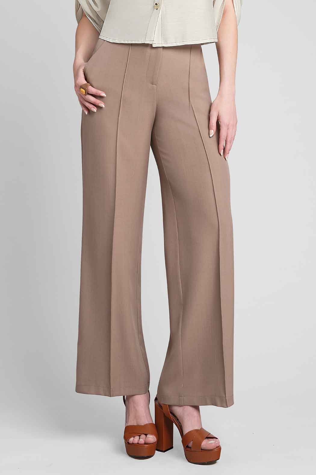 Pantalon Liso Con Pinzas