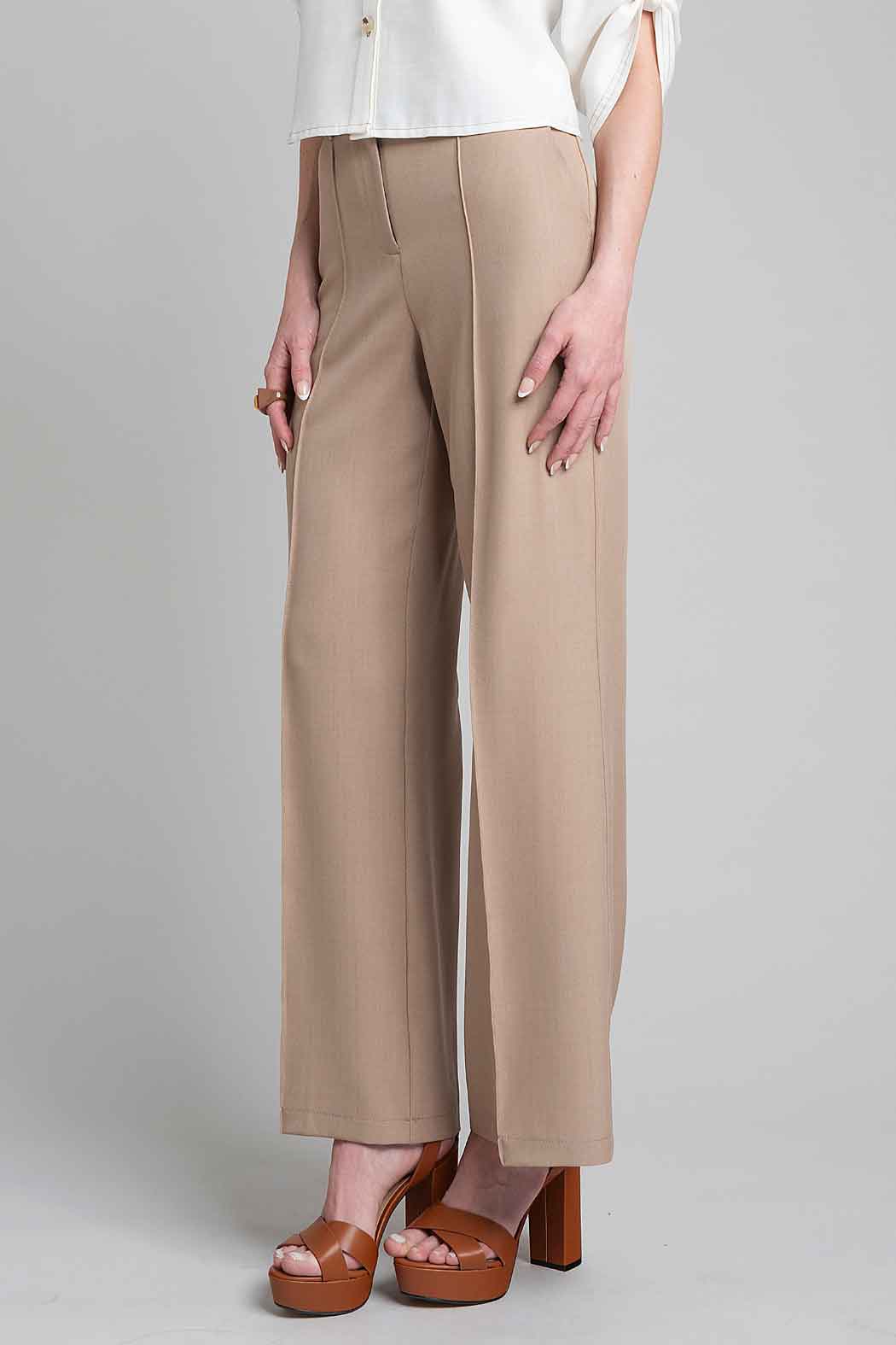 Pantalon Liso Con Pinzas