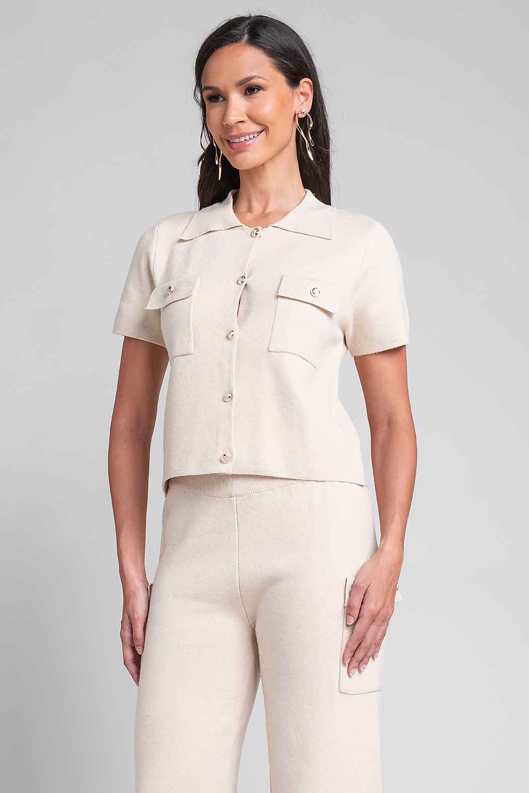 Blusa Corta De Punto Con Bolsas De Parche