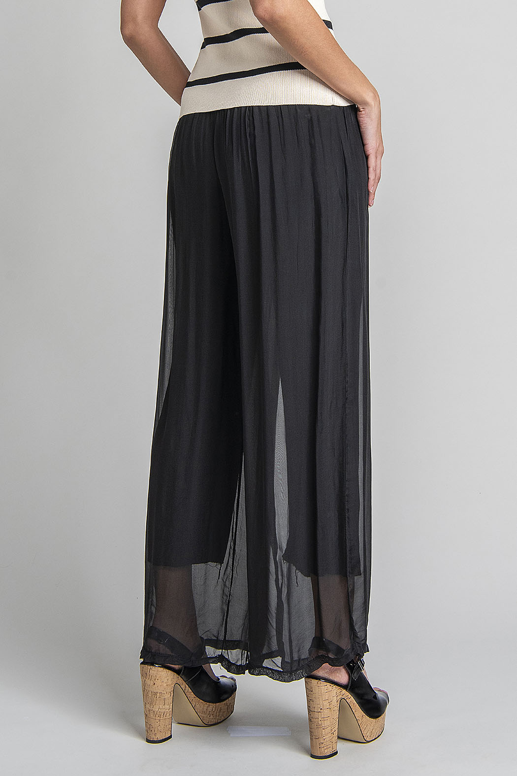 Pantalon Liso Con Pretina Elastica