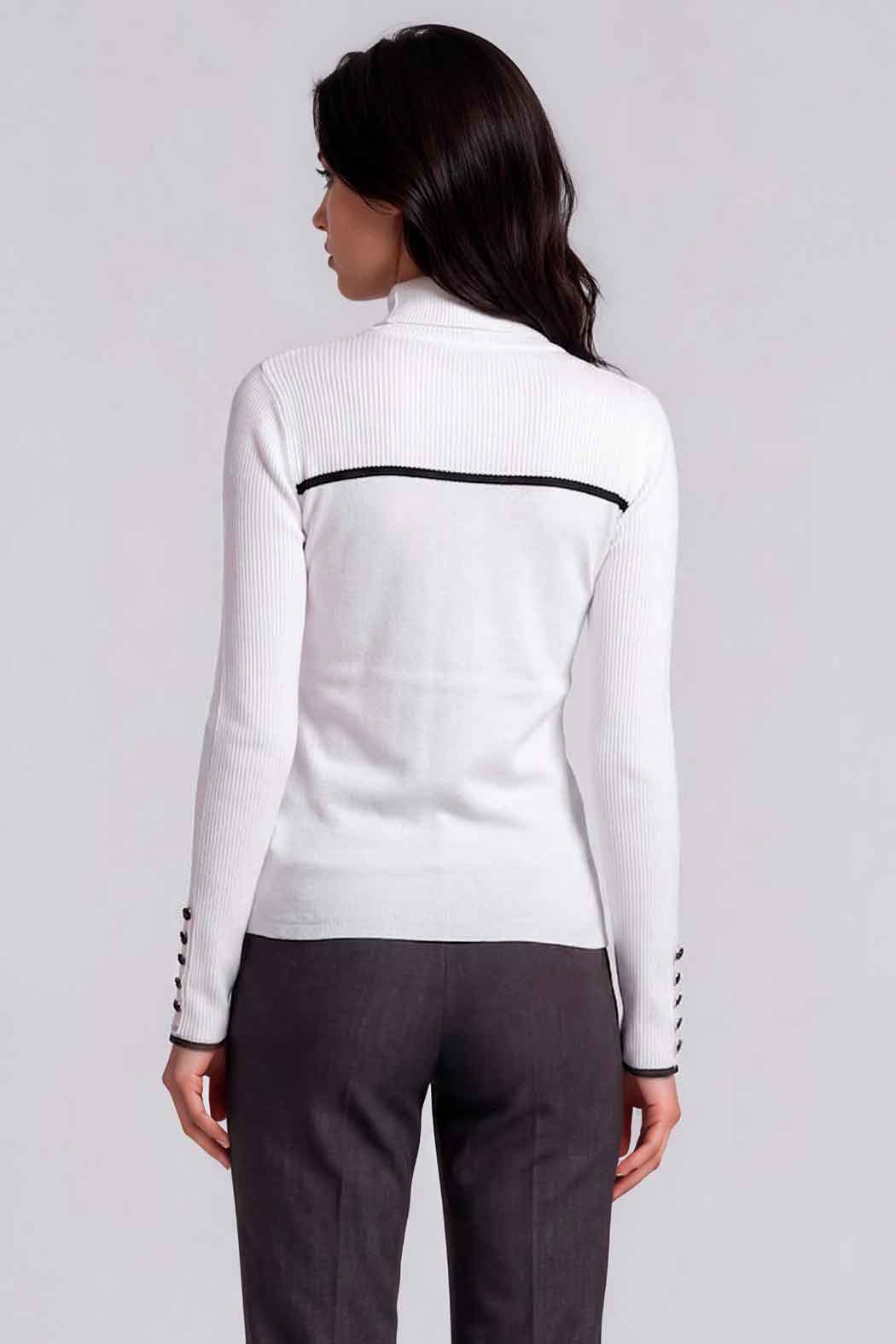 Sueter Cerrado Con Cuello Redondo Y Franja