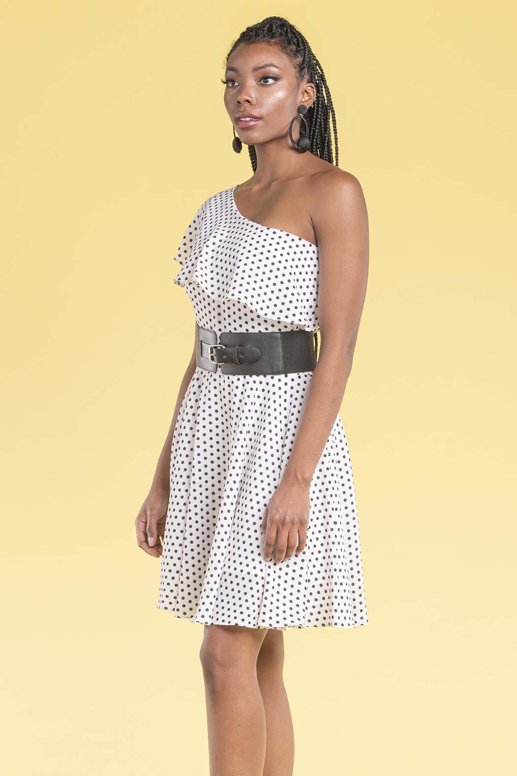 Vestido Con Hombro Descubierto