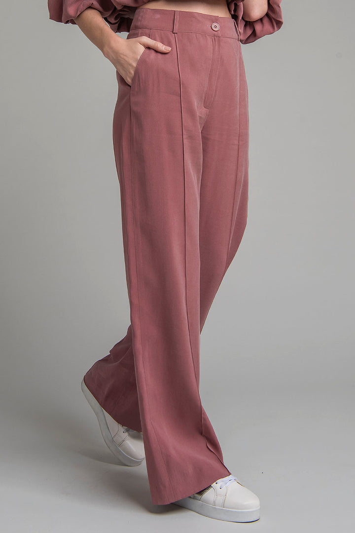 Pantalon Corte Recto Con Bolsas Al Frente