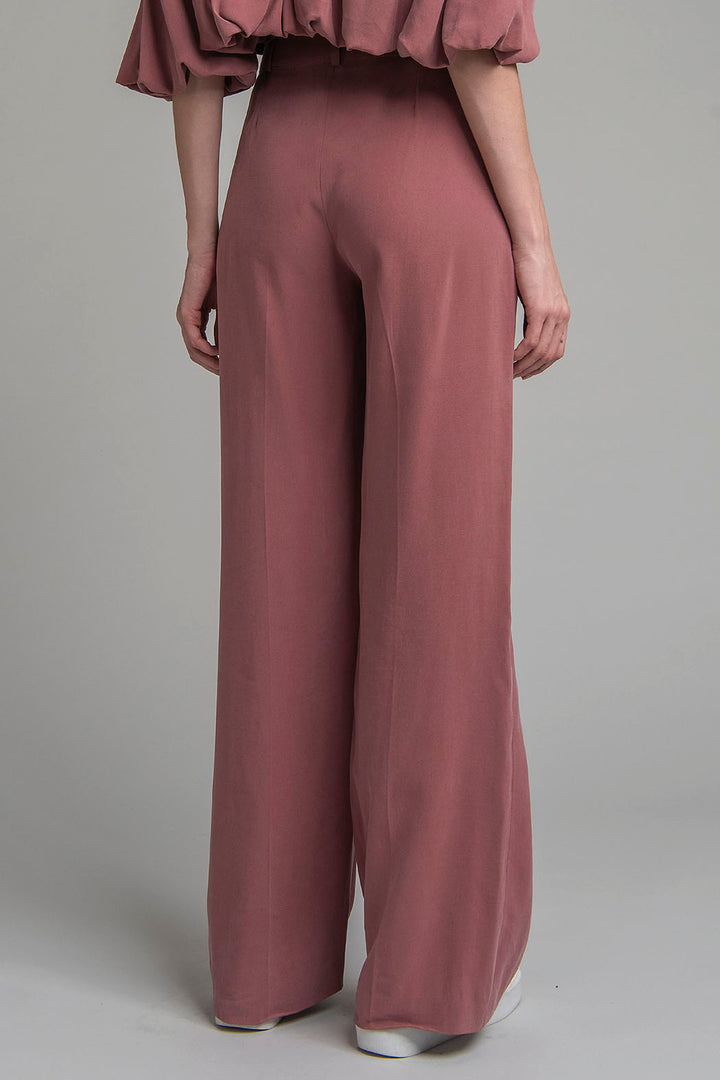 Pantalon Corte Recto Con Bolsas Al Frente