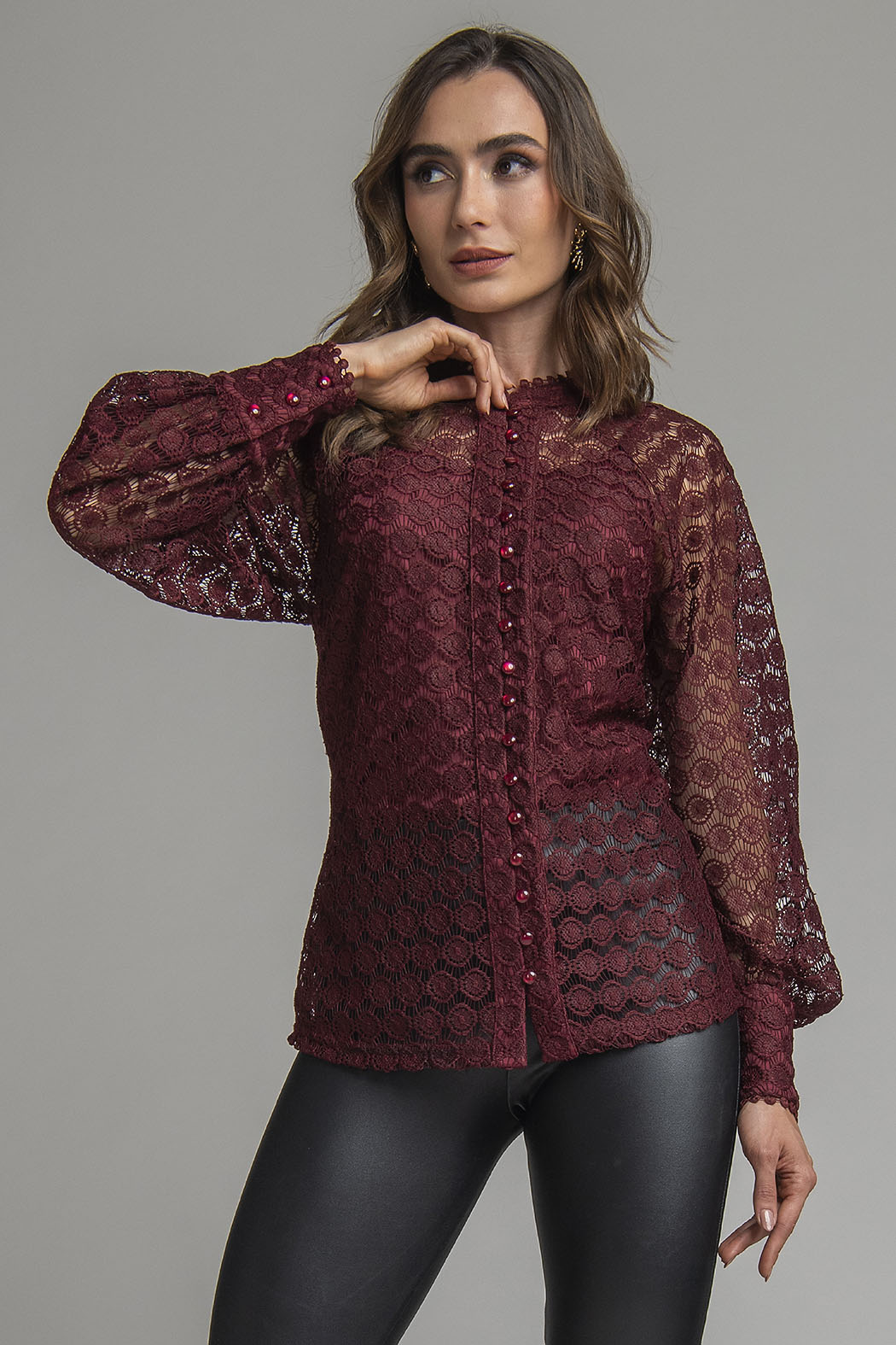 Blusa De Encaje Con Manga Larga