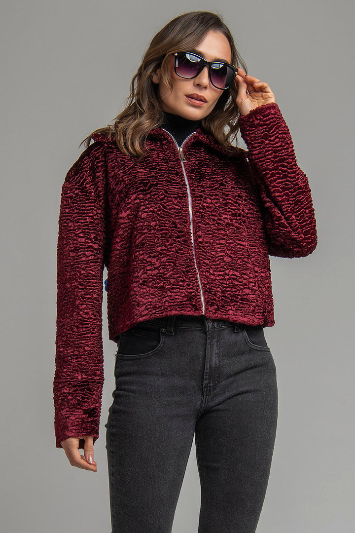 Chamarra De Peluche Con Cierre Al Frente