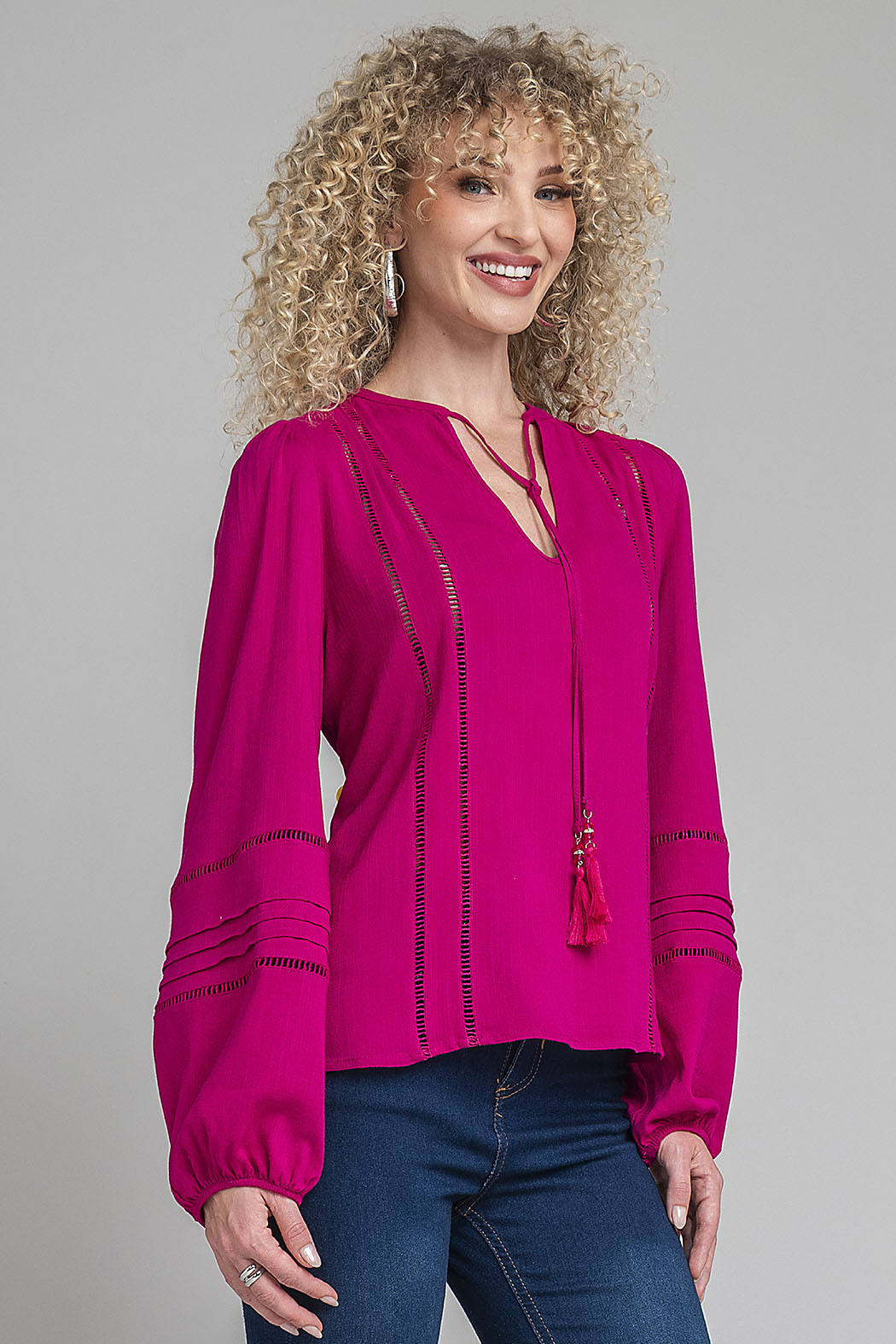 Blusa De Manga Larga Con Detalles De Tiras Caladas