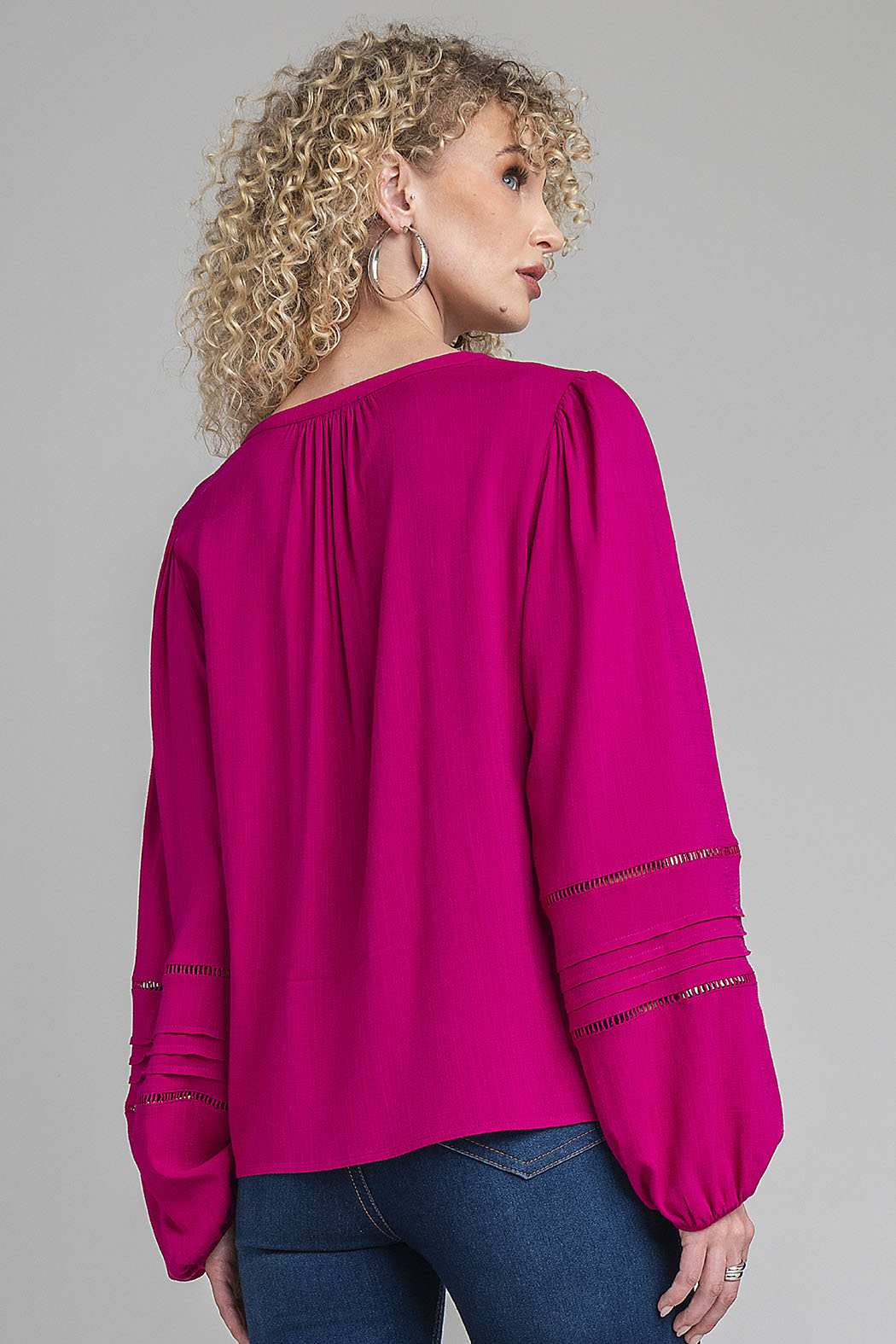 Blusa De Manga Larga Con Detalles De Tiras Caladas