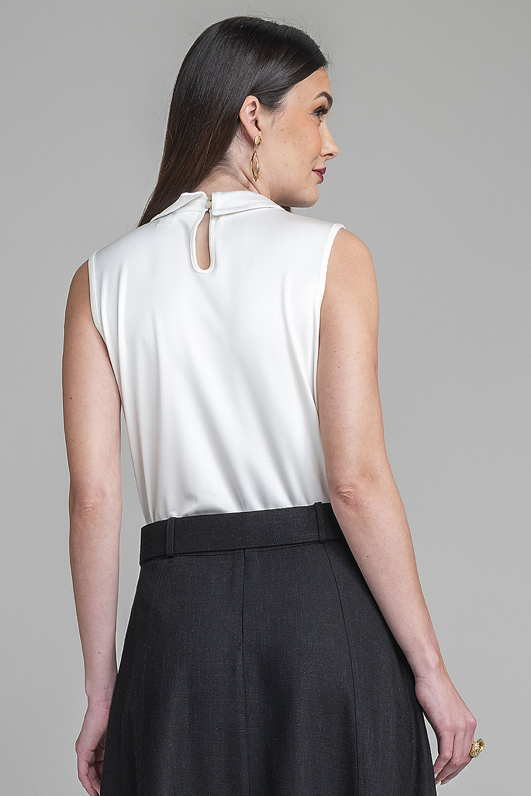 Blusa Sin Mangas Y Cuello Camisero