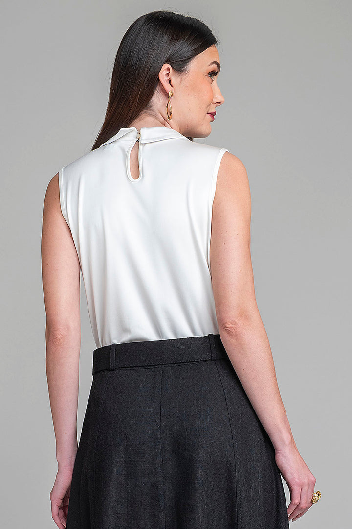 Blusa Sin Mangas Y Cuello Camisero