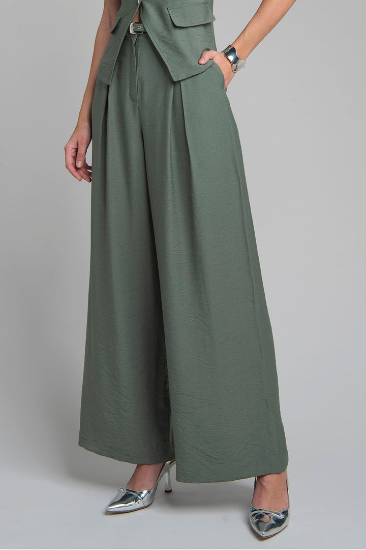 Pantalon Corte Amplio Liso