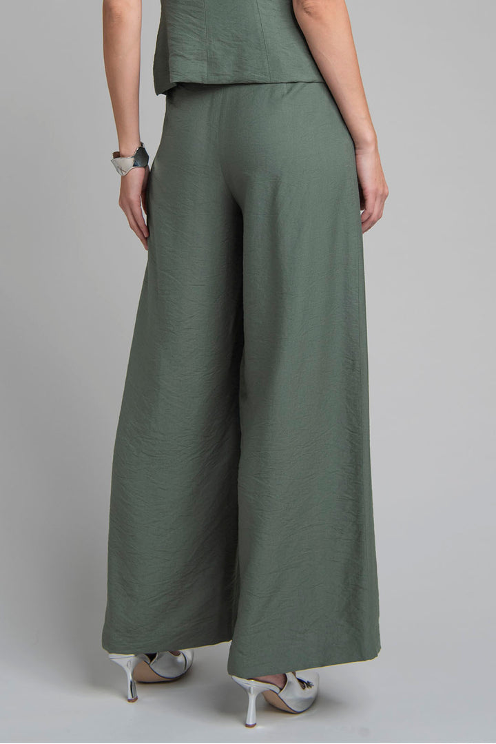 Pantalon Corte Amplio Liso
