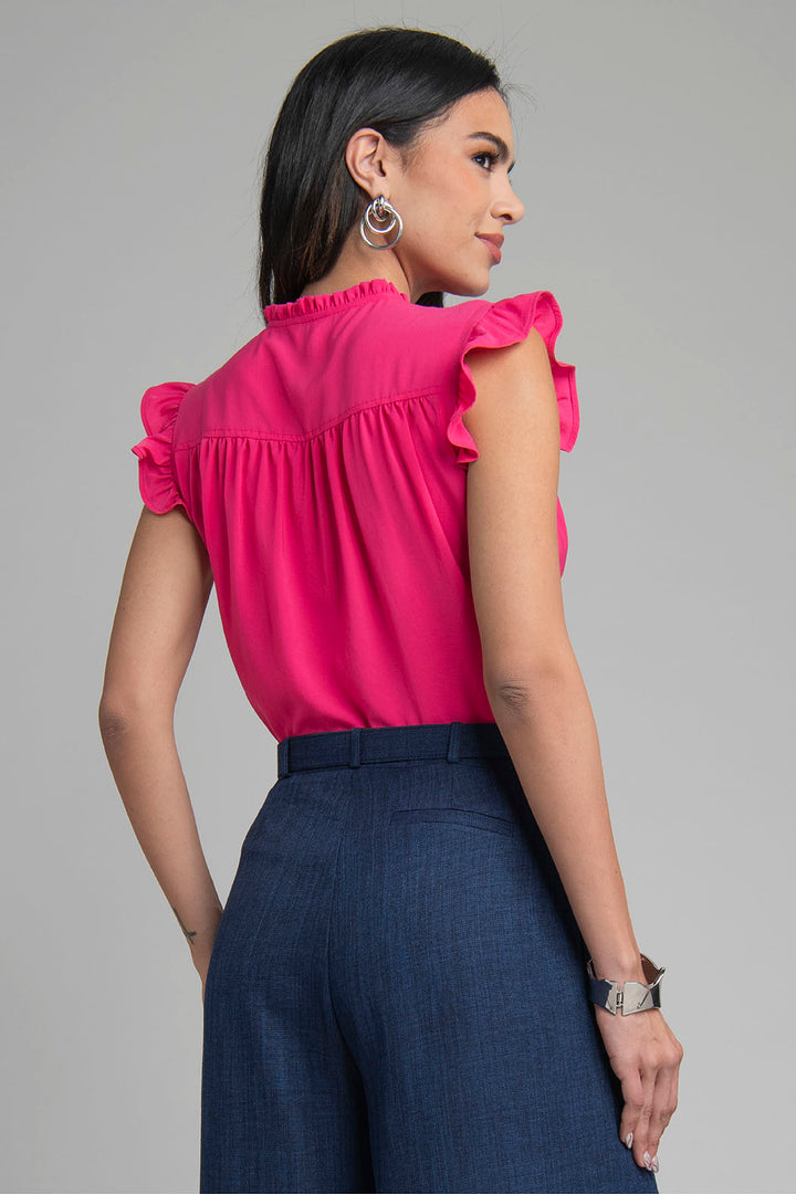 Blusa Con Olanes En Manga Y Botones Al Frente De Manga Corta