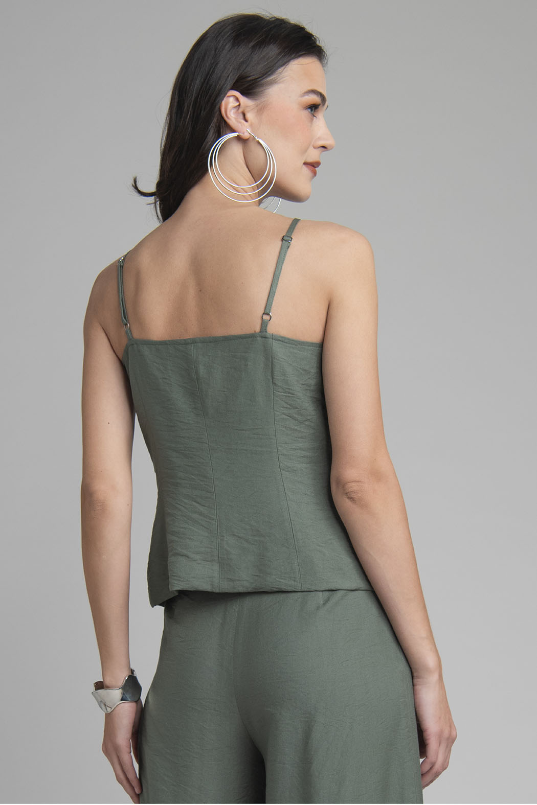 Blusa Sin Mangas Y Botones Al Frente