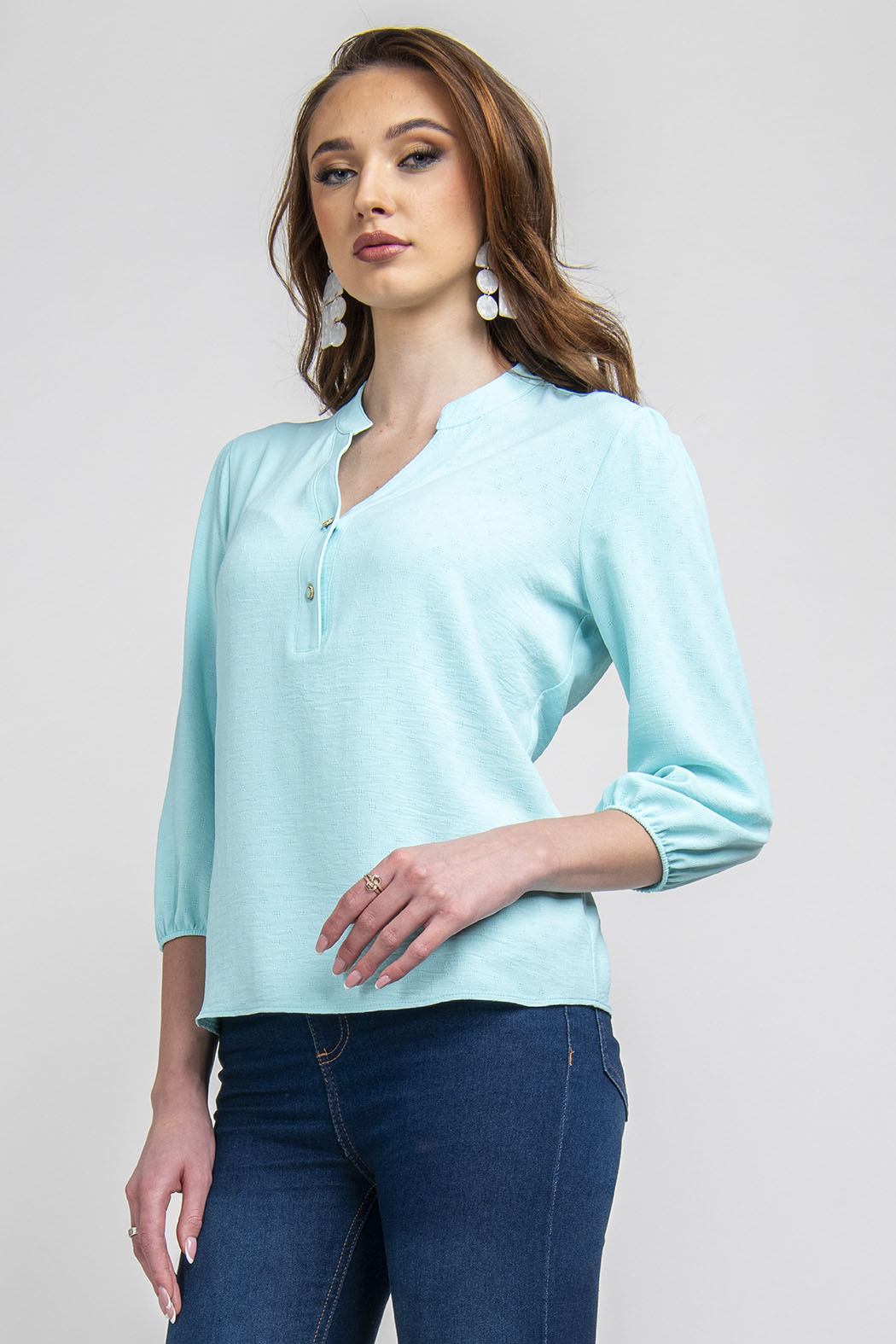 Blusa Lisa Con Botones Al Frente