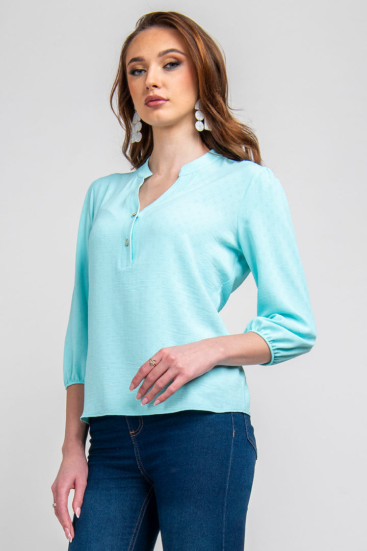 Blusa Lisa Con Botones Al Frente