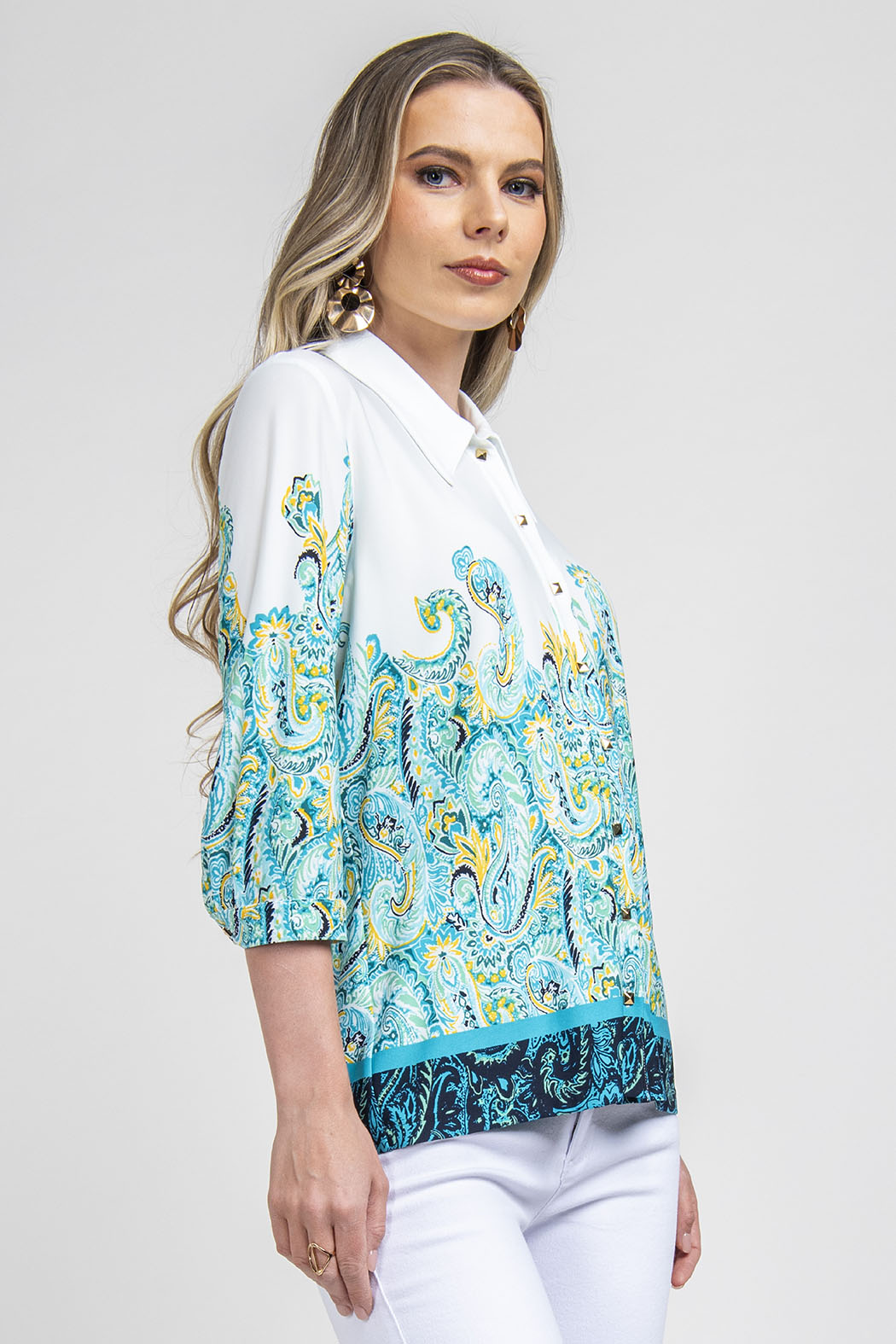 Blusa Estampada Con Botones Al Frente