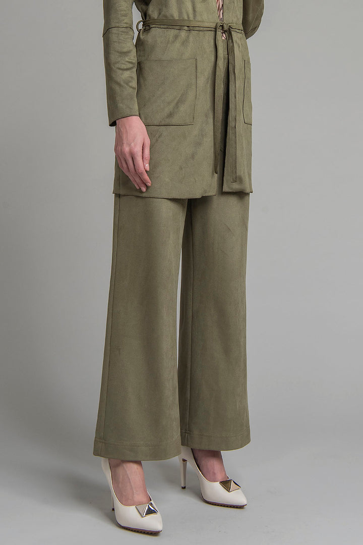 Pantalon De Gamusa Corte Recto