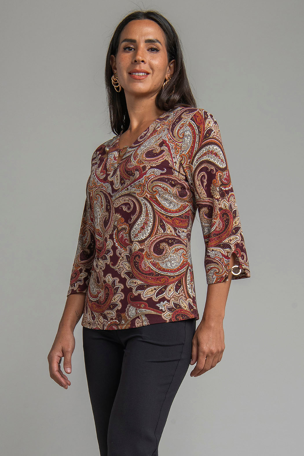 Blusa Con Escote En V Y Mangas Con Herraje
