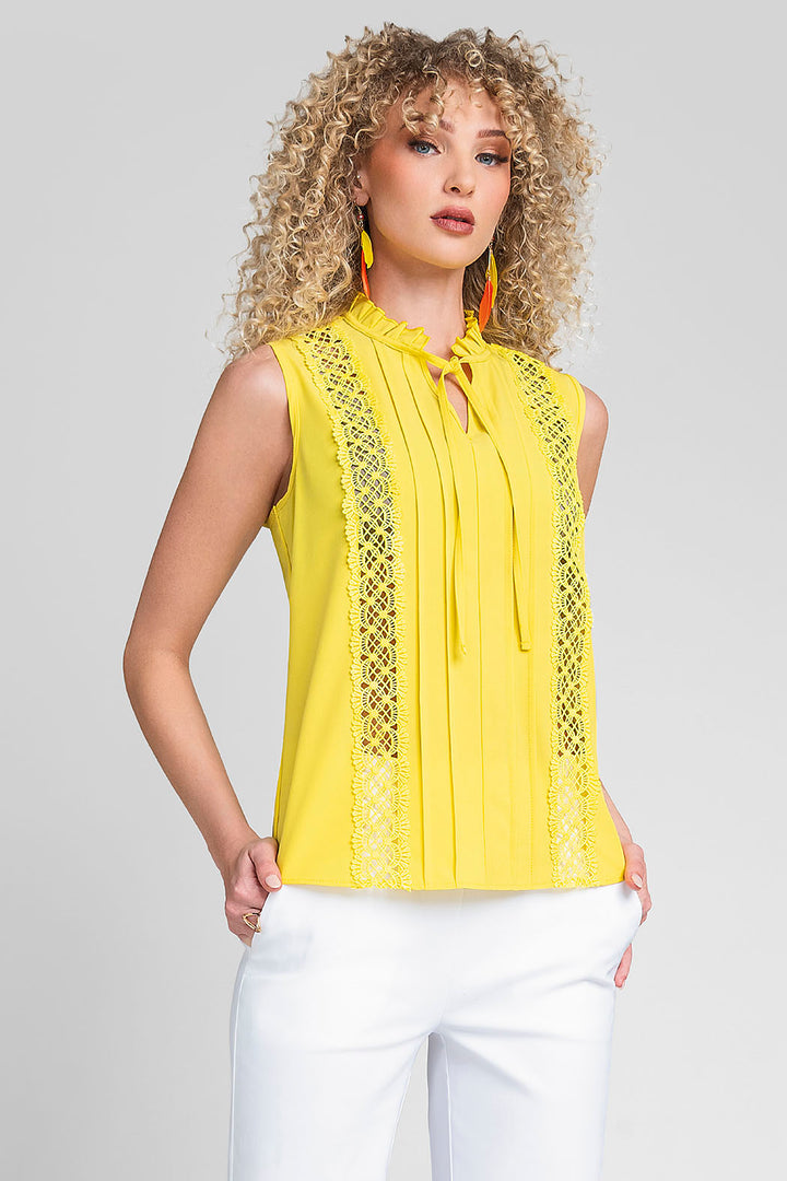 Blusa Sin Mangas Con Detalles Bordados
