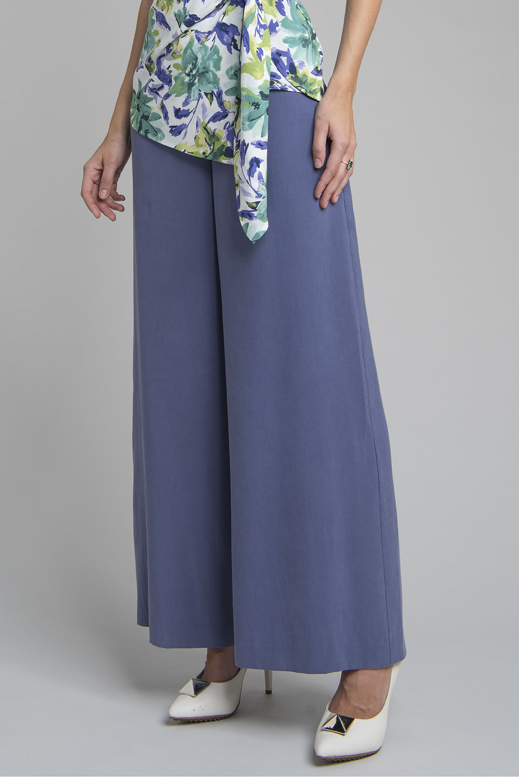Pantalon Liso Corte Ancho
