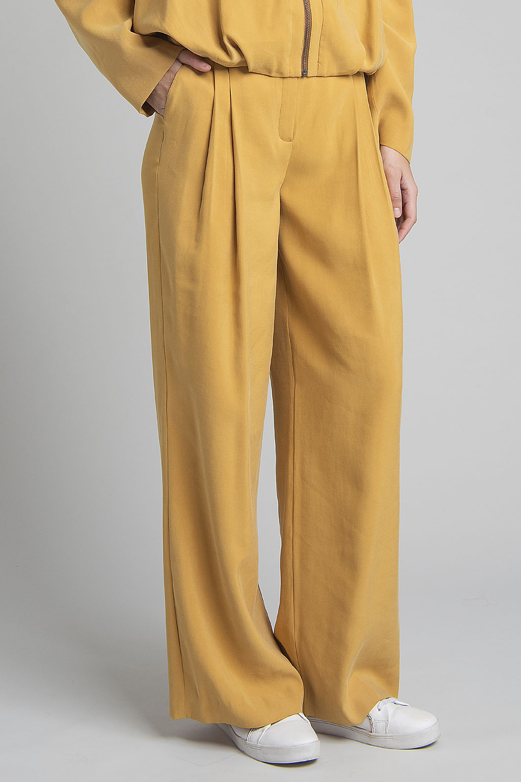 Pantalon Liso Corte Recto