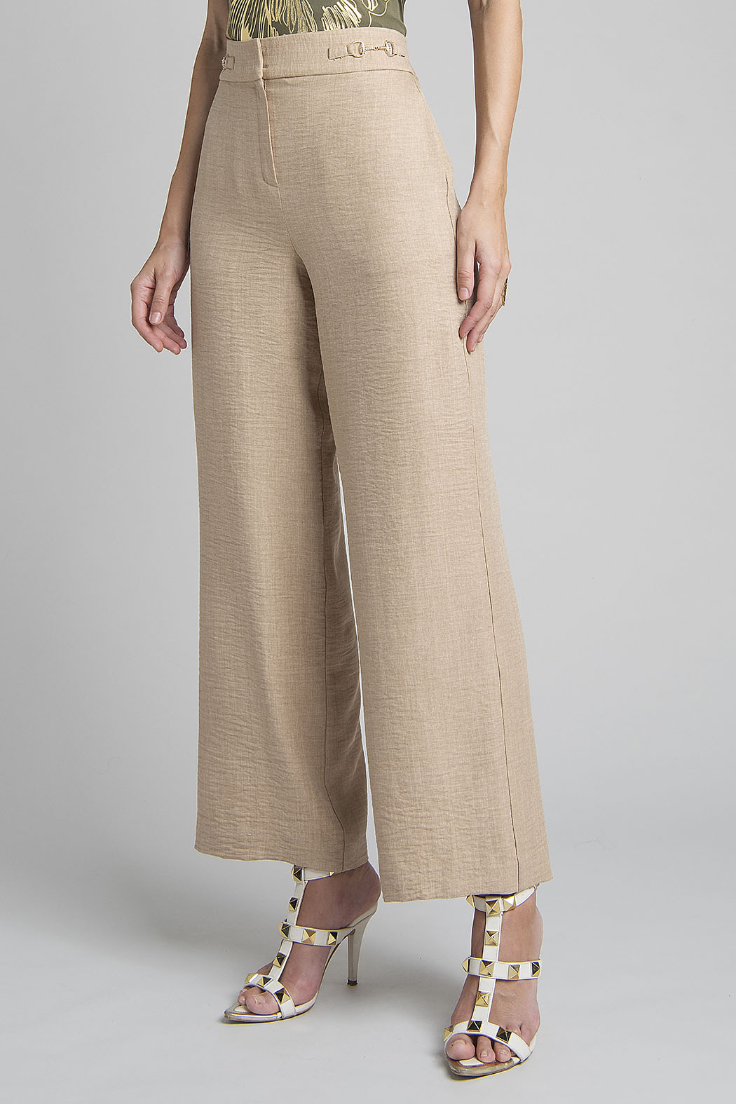 Pantalon Corte Recto Y Cintura Alta