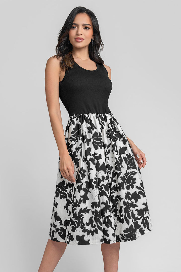 Vestido Con Estampado En Falda