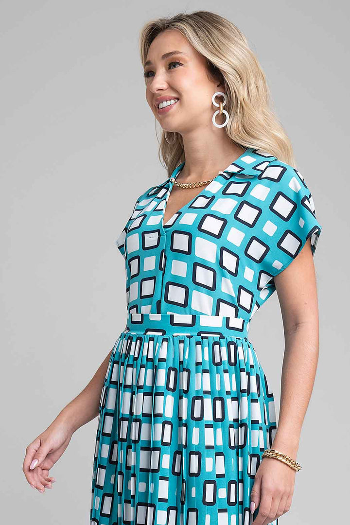 Blusa Estampada Con Manga Corta